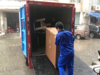 誠信服務，居民搬家好幫手 廂貨車、三輪車、面包車與專業人工打包搬運一體服務